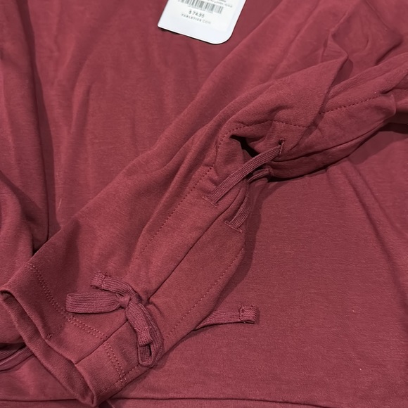 Brand new Sadie scrunched sleeve pullover! - Picture 3 of 3